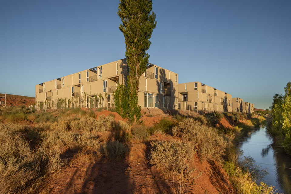 A&Ntilde;ELO NUEVO :: Complejo de viviendas - Neuqu&eacute;n, Argentina - Premio Muchtek de ARQ | Segunda Edici&oacute;n